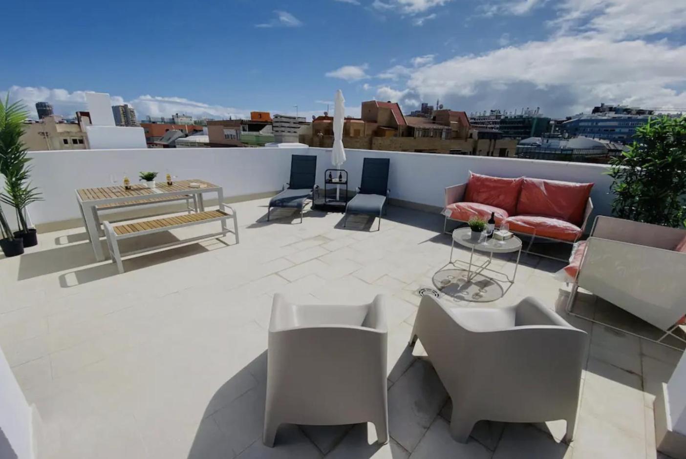 Nuevos Lightbooking Livian Suites Las Palmas Exterior photo