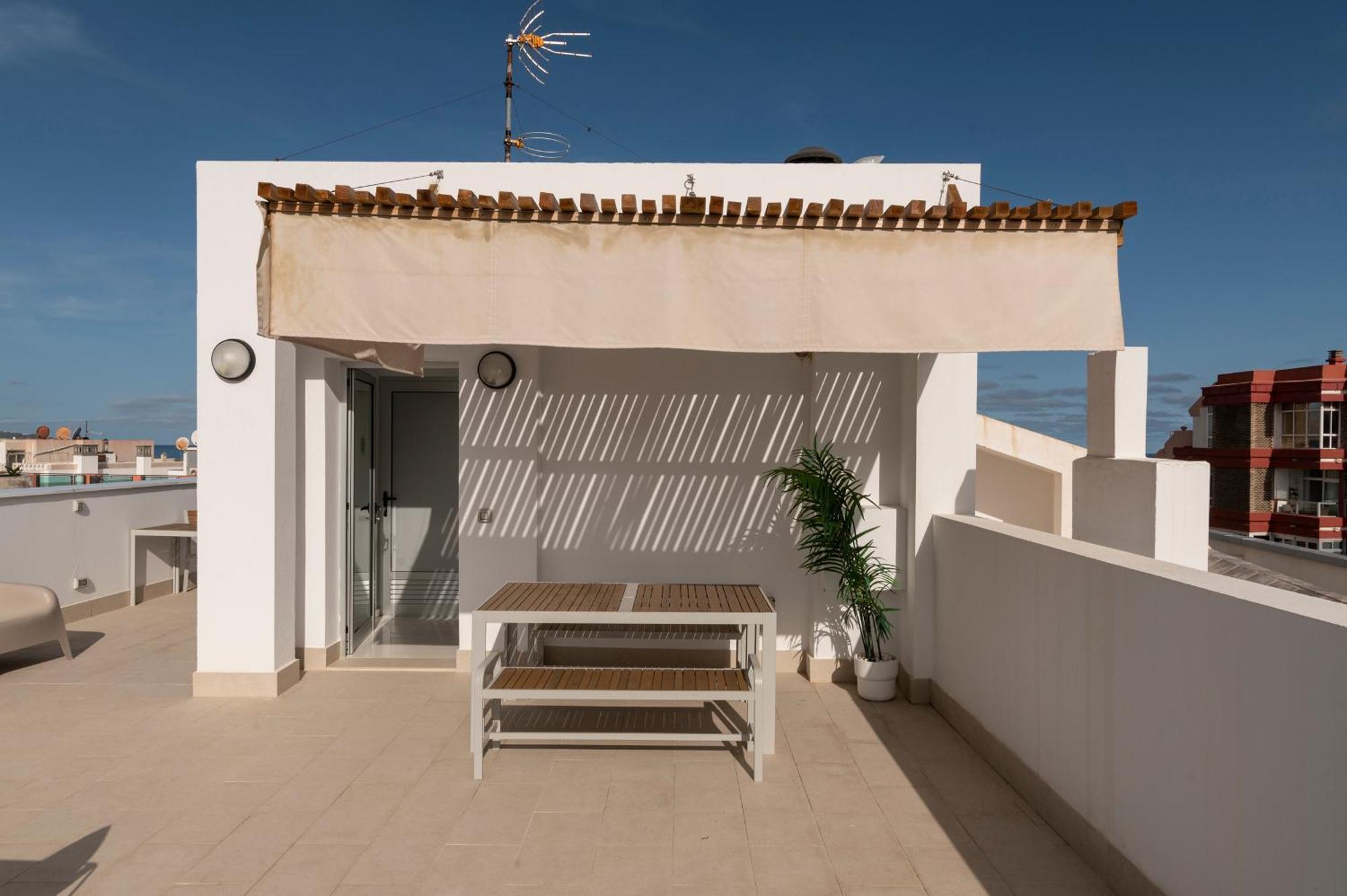 Nuevos Lightbooking Livian Suites Las Palmas Exterior photo